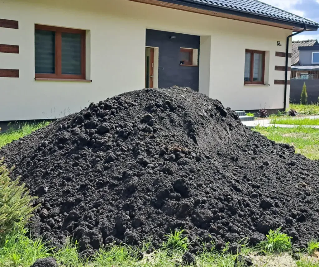 Fundamenty i wykopy Pionki Kozienice.png